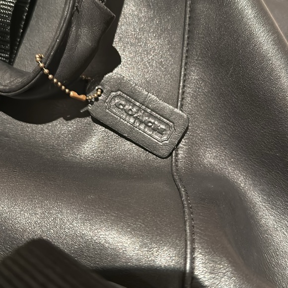 Vintage Coach Large Black Backpack 0529 - Authentic early 2000s soft leather. - Picture 3 of 7